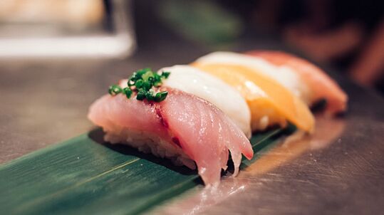 Fresh fish dishes in the Japanese diet are a storehouse of protein and fatty acids