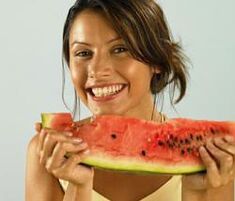 How to lose weight in the watermelon diet